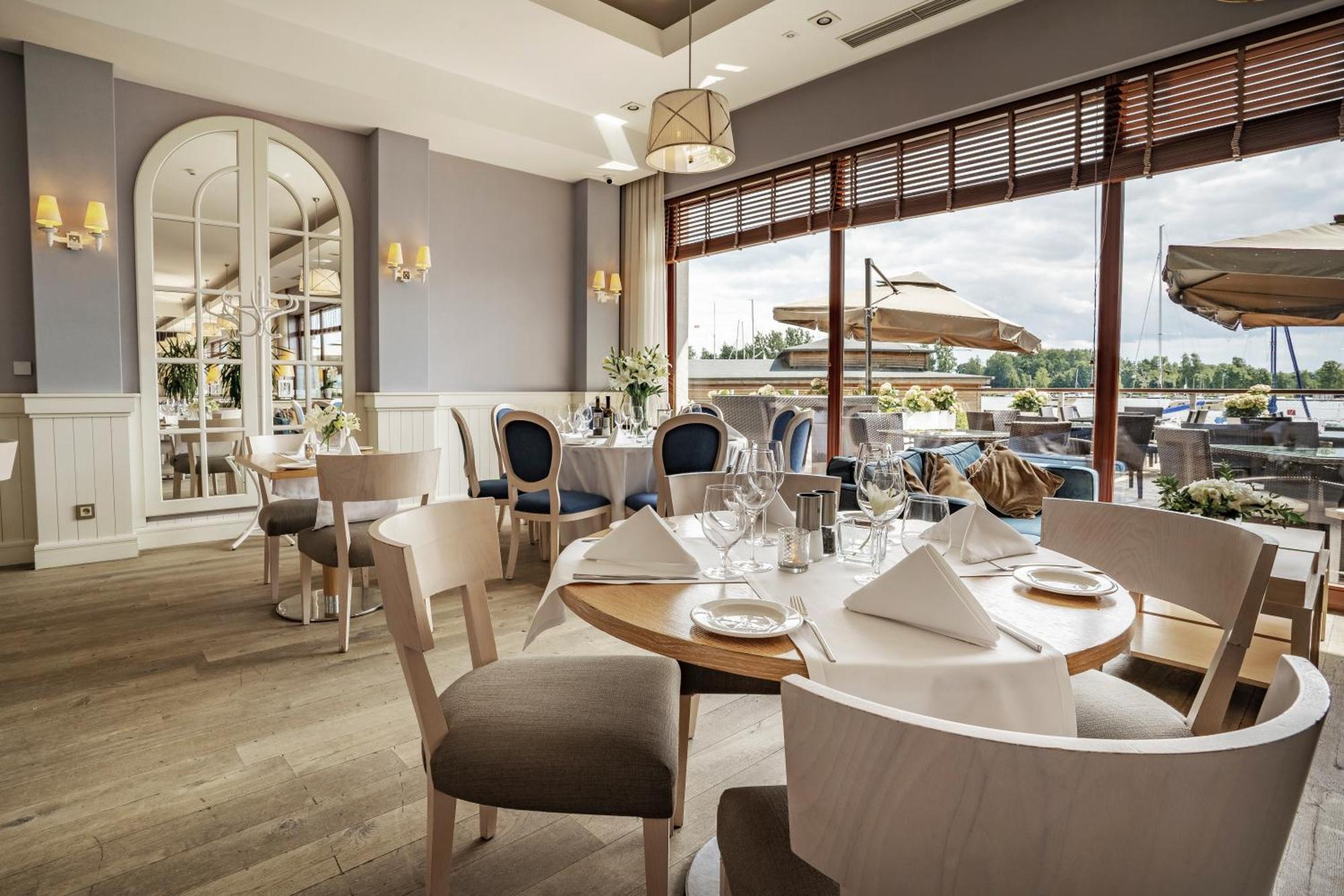 Tiffi Boutique 4*